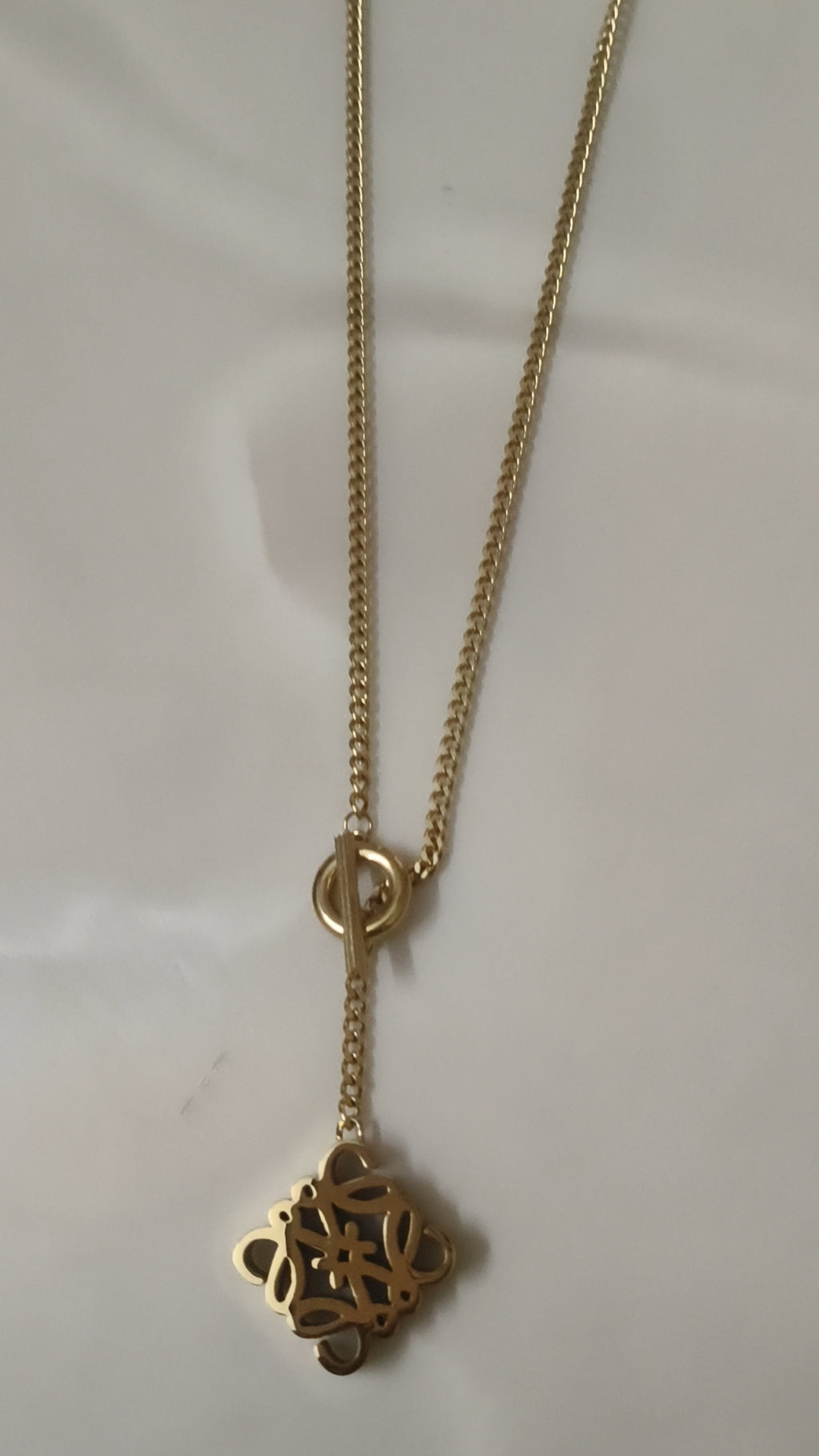 Revoria Gold Geometric Pendant Necklace | Minimalist Statement Chain for Women