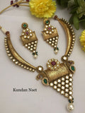 Antique Gold Kundan Necklace Set with Matching Earrings