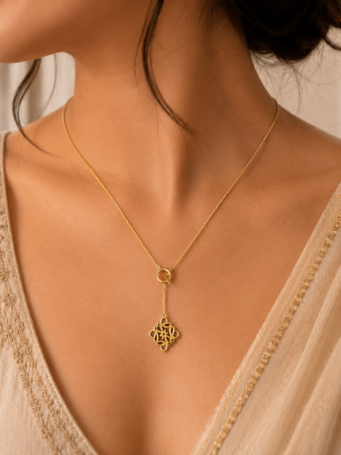 Revoria Gold Geometric Pendant Necklace | Minimalist Statement Chain for Women