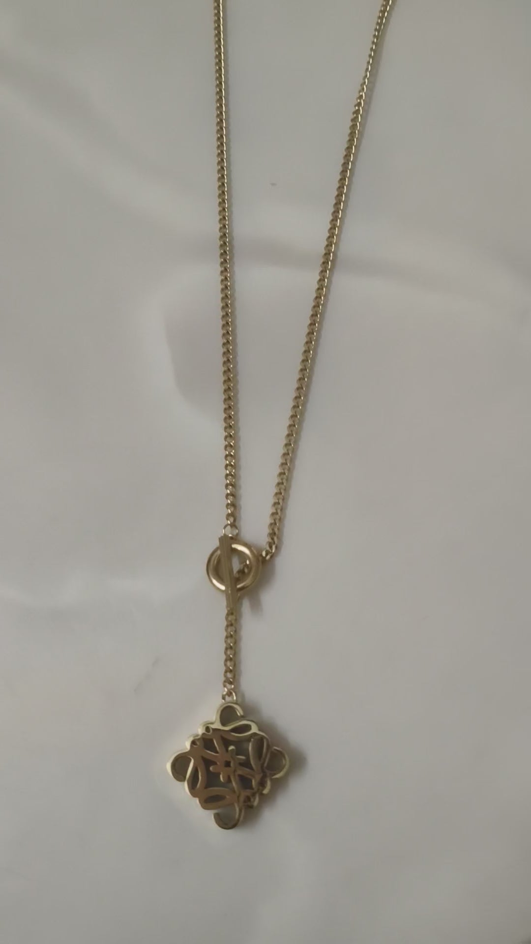 Revoria Gold Geometric Pendant Necklace | Minimalist Statement Chain for Women