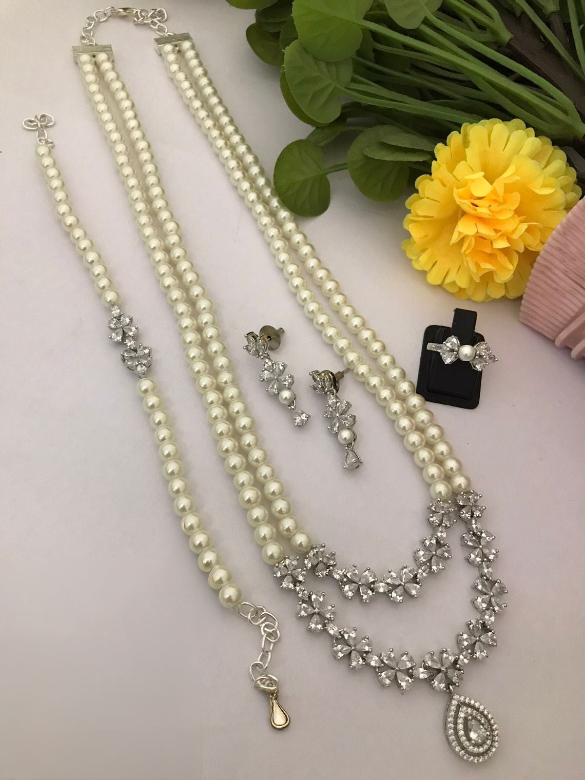 Luxury Pearl Crystal Jewellery Set with Necklace, Earrings, Ring & Bracelet